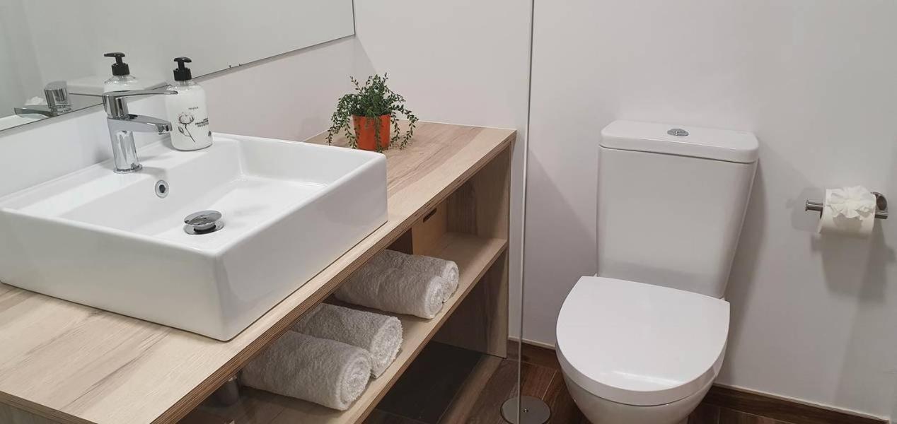 Apartamentos Antares 3 Milladoiro Εξωτερικό φωτογραφία