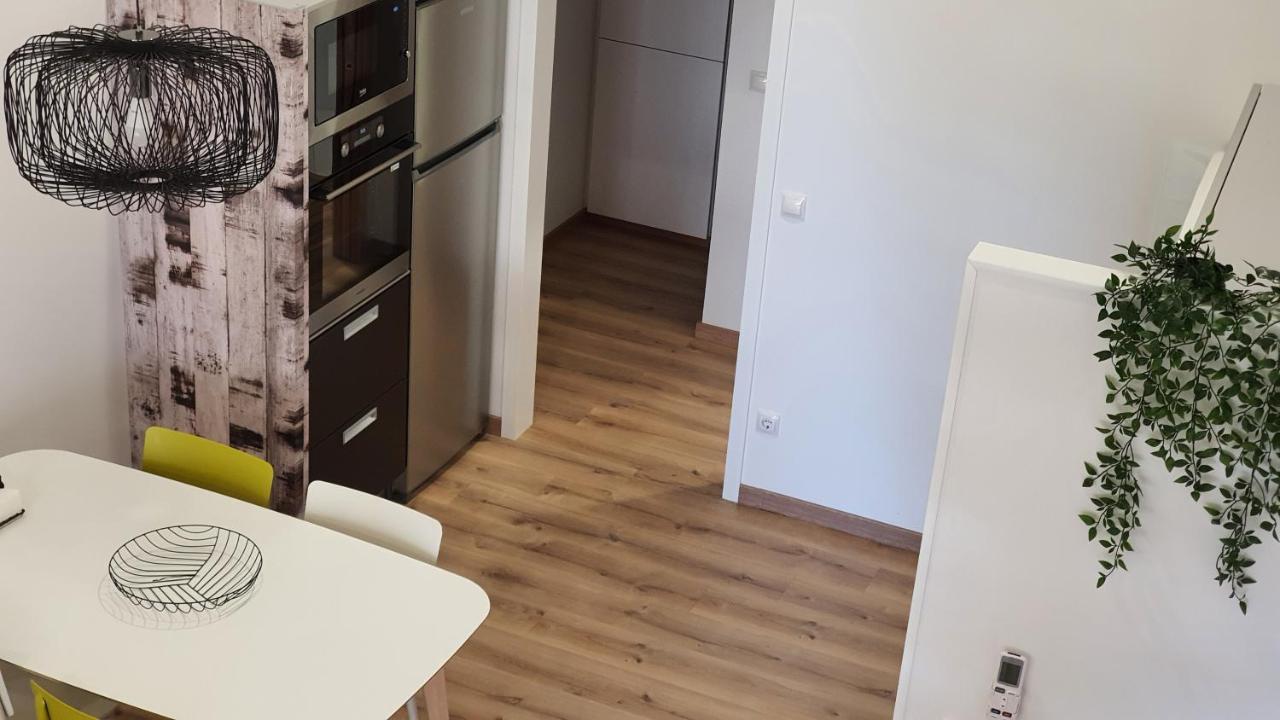 Apartamentos Antares 3 Milladoiro Εξωτερικό φωτογραφία